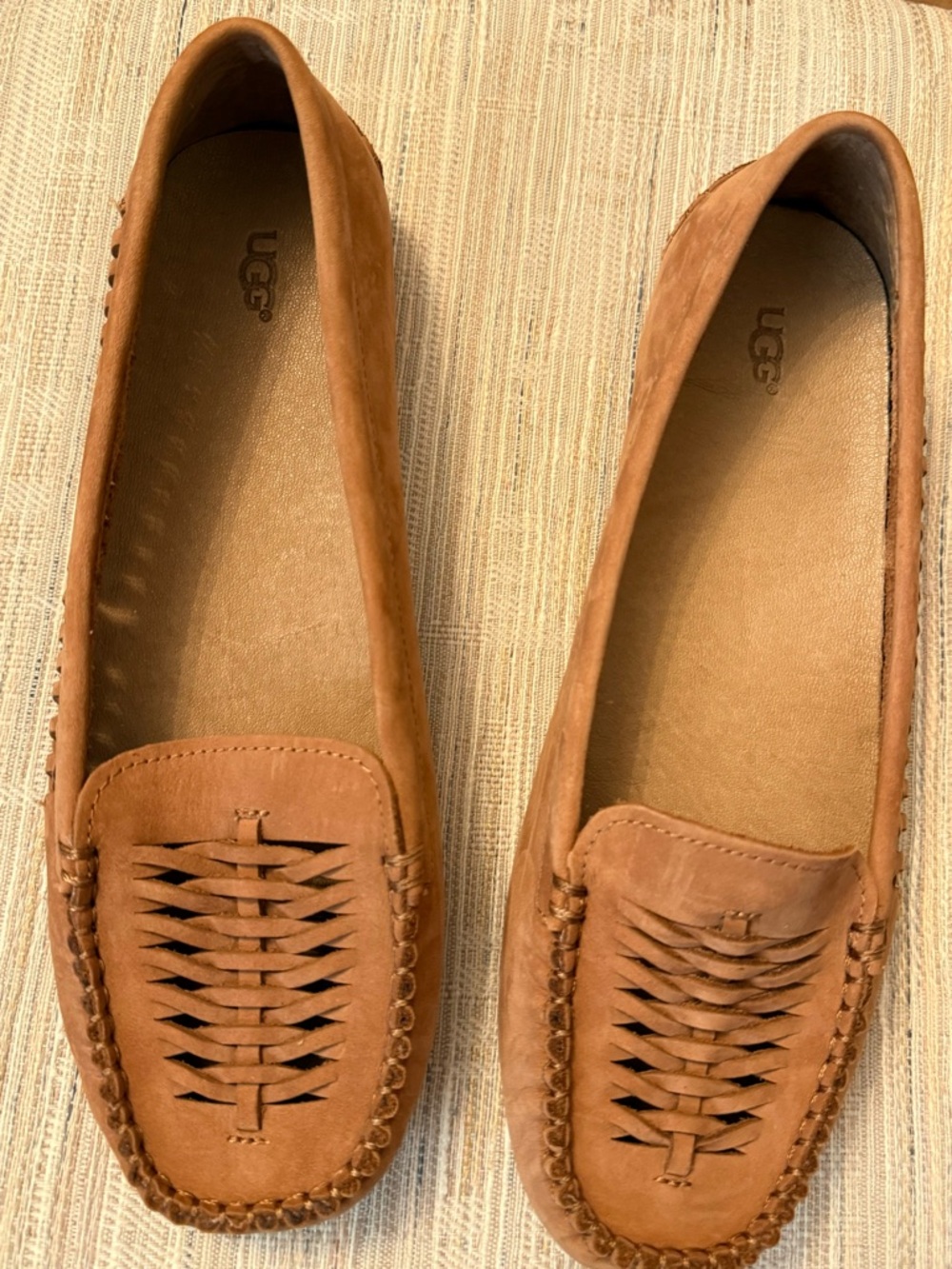 NIB - UGG Clary Twinsole Women's Chestnut Woven Leather Moccasins - Size 10